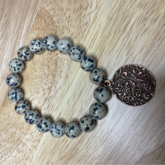 Dalmatian (10 mm) with Copper Scroll Charm - Picture 9 of 9